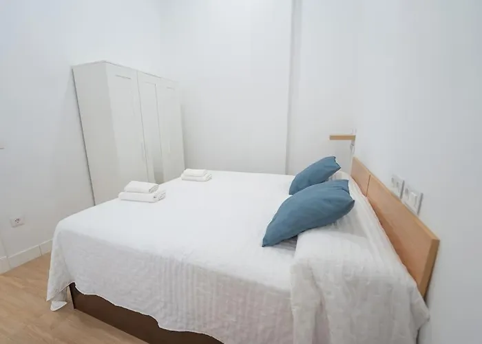 Estudio A Estrenar En San Bernardo 세비야